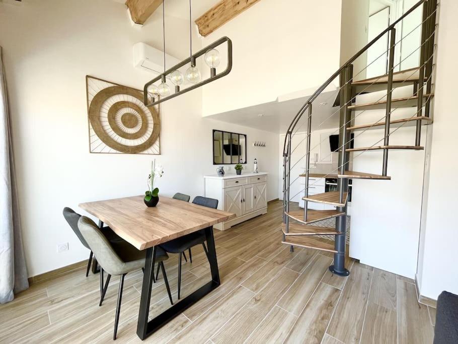 Duplex Centre Ville - 50M De La Plage - Clim - Garage - Netflix Le Grau-du-Roi Eksteriør billede